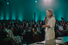 Dra. Lúcia Willadino Braga